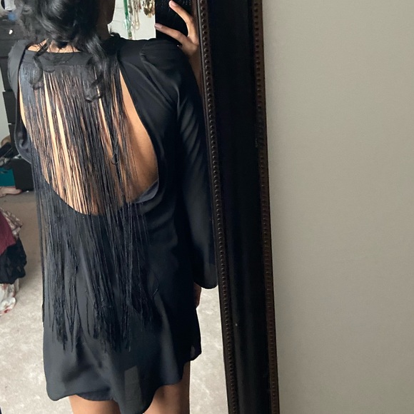 Fringe open back sheath dress - Picture 2 of 5